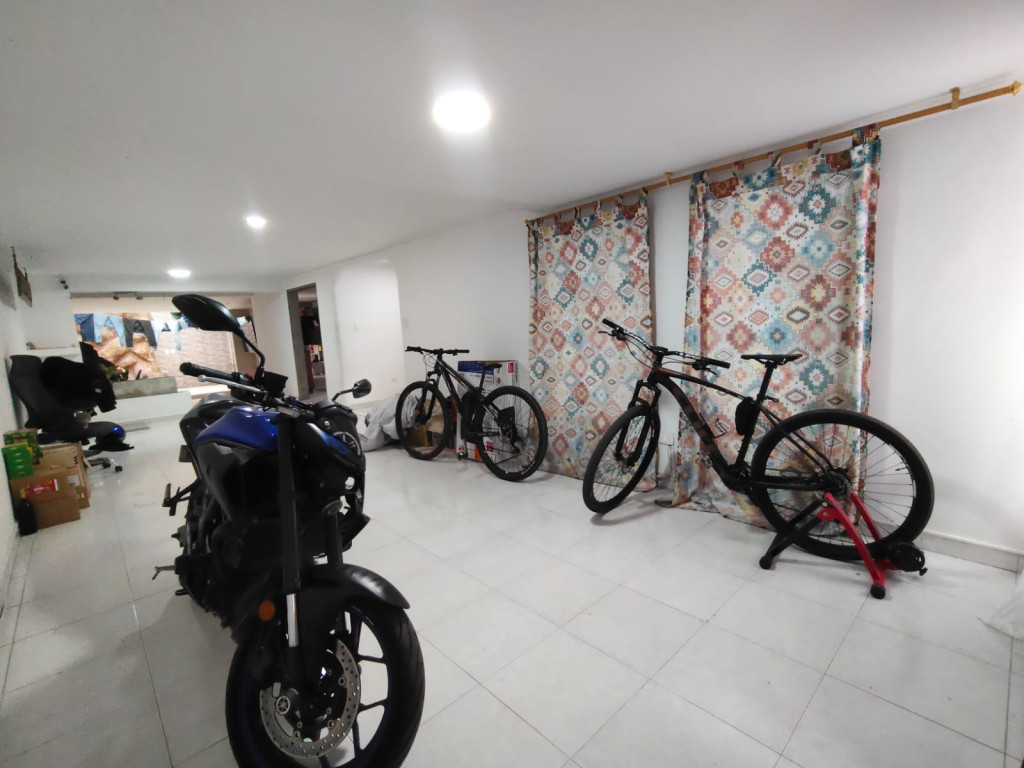 Casa En Venta - Urbanización La Merced, Cali