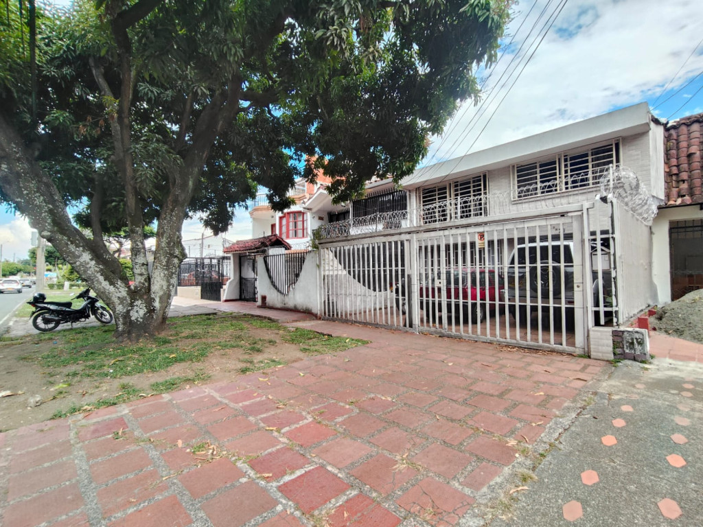 Casa En Venta - Urbanización La Merced, Cali