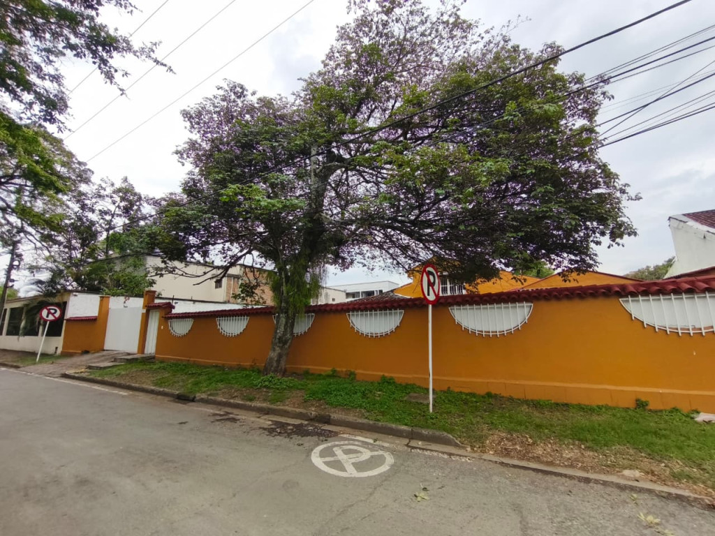 Casa En Arriendo - Ciudad Jardín, Cali