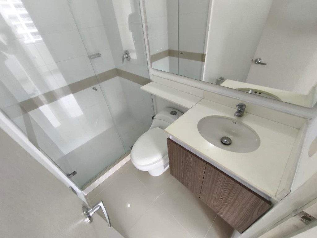 Apartamento En Arriendo - Valle Del Lili, Cali
