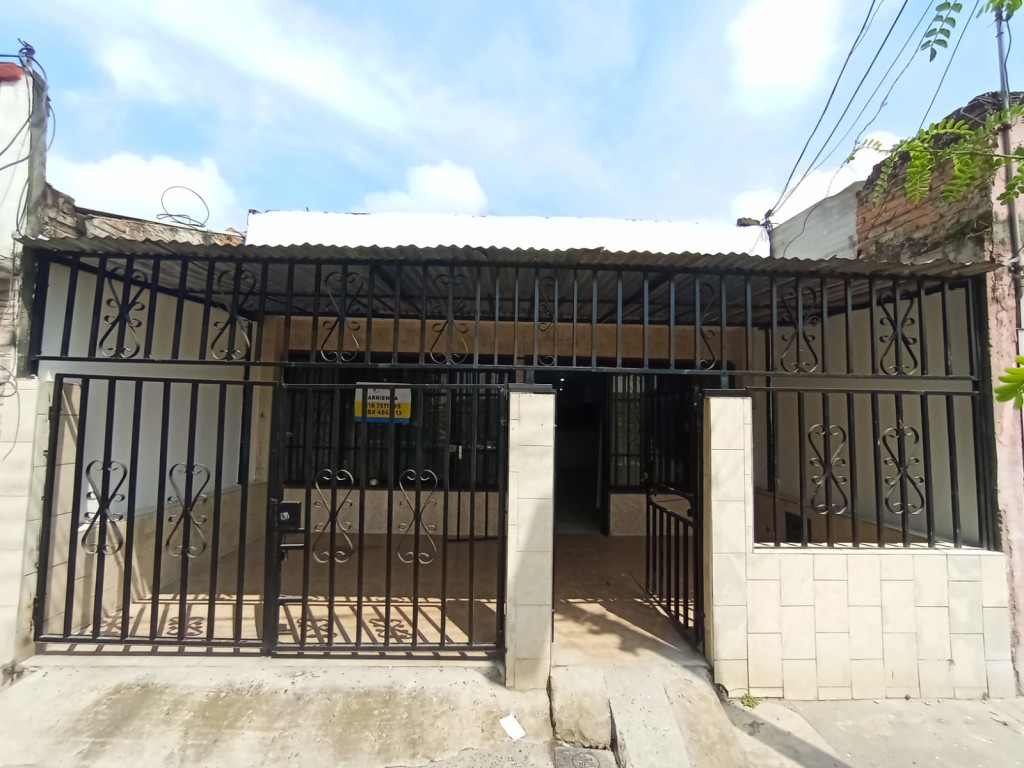 Casa En Arriendo - Belalcázar, Cali