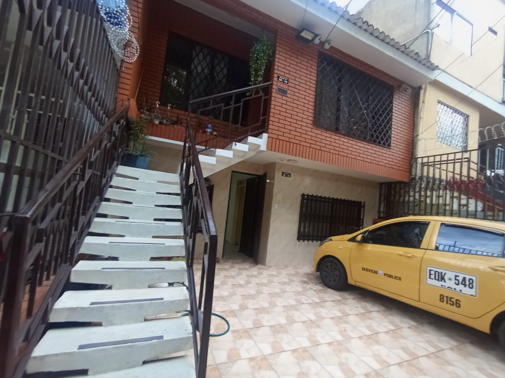 Casa En Arriendo - El Dorado, Cali