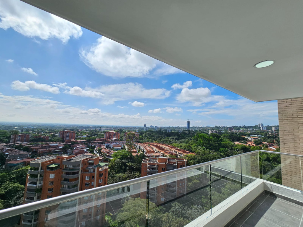 Apartamento En Arriendo - Ciudad Jardín, Cali