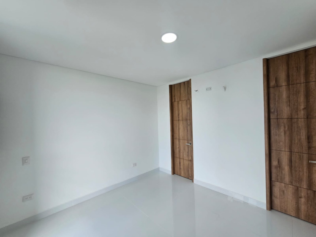 Apartamento En Arriendo - Ciudad Jardín, Cali
