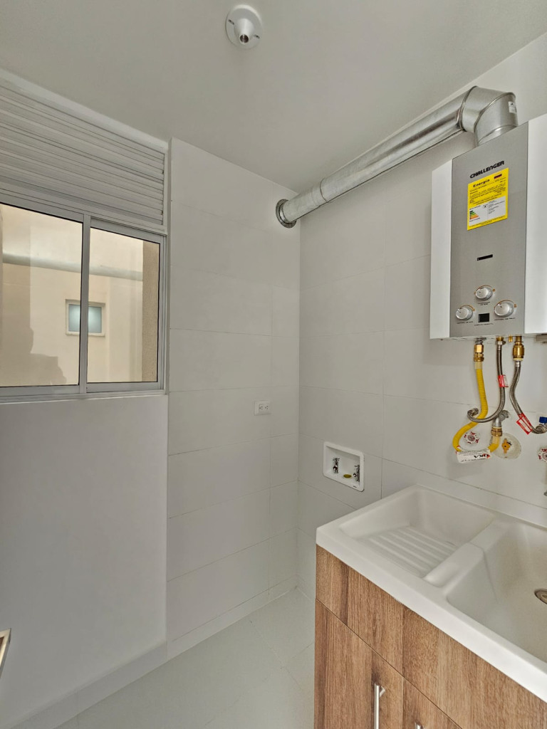 Apartamento En Arriendo - Ciudad Jardín, Cali