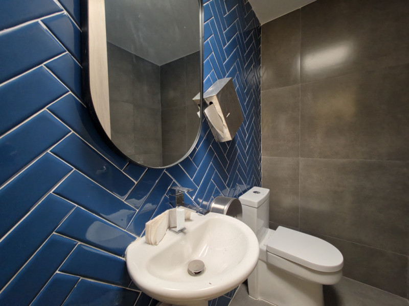 Comercial (Casa Para Comercio) En Venta - Urbanización La Flora, Cali