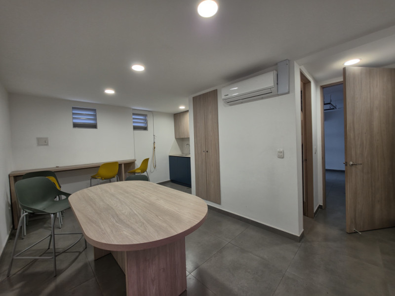 Comercial (Casa Para Comercio) En Venta - Urbanización La Flora, Cali