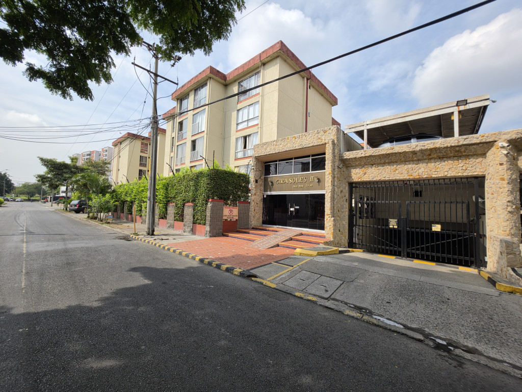 Apartamento En Venta - Prados Del Norte, Cali