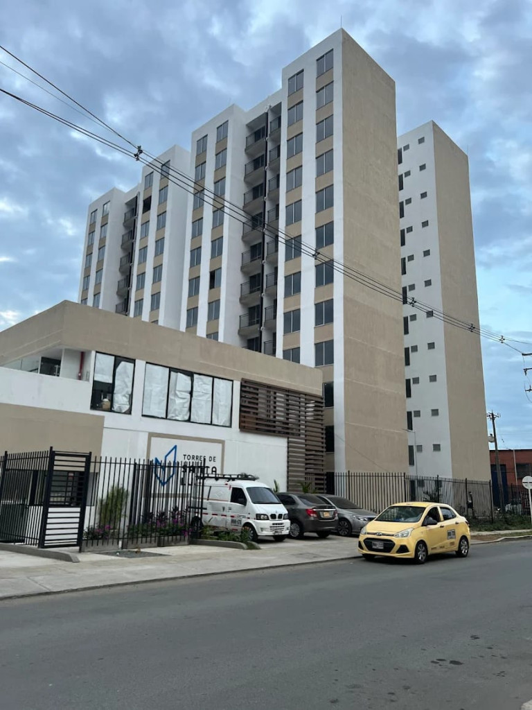 Apartamento En Arriendo - Brisas De Los Alamos, Cali