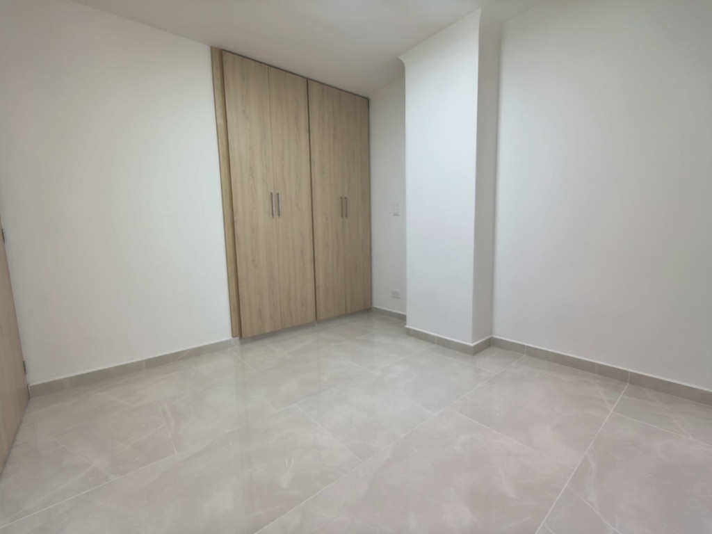 Apartamento En Arriendo - Urbanización La Flora, Cali