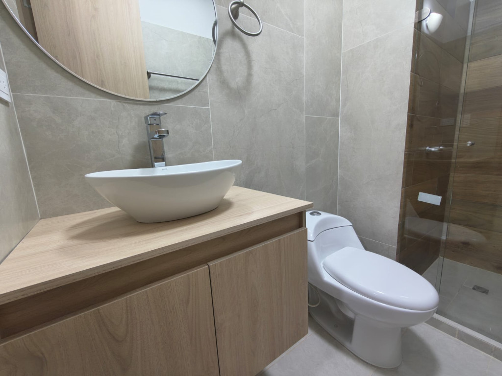 Apartamento En Arriendo - Urbanización La Flora, Cali