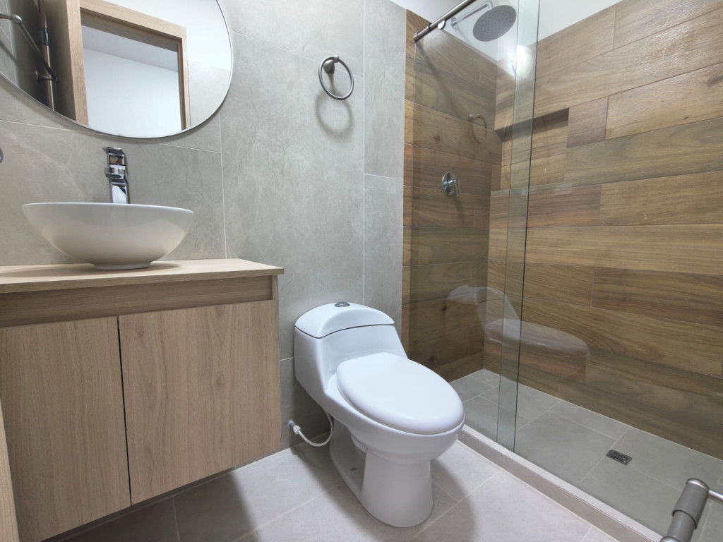 Apartamento En Arriendo - Urbanización La Flora, Cali