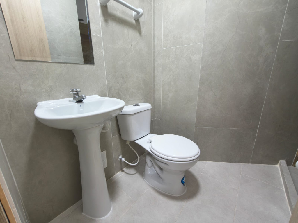 Apartamento En Arriendo - Urbanización La Flora, Cali