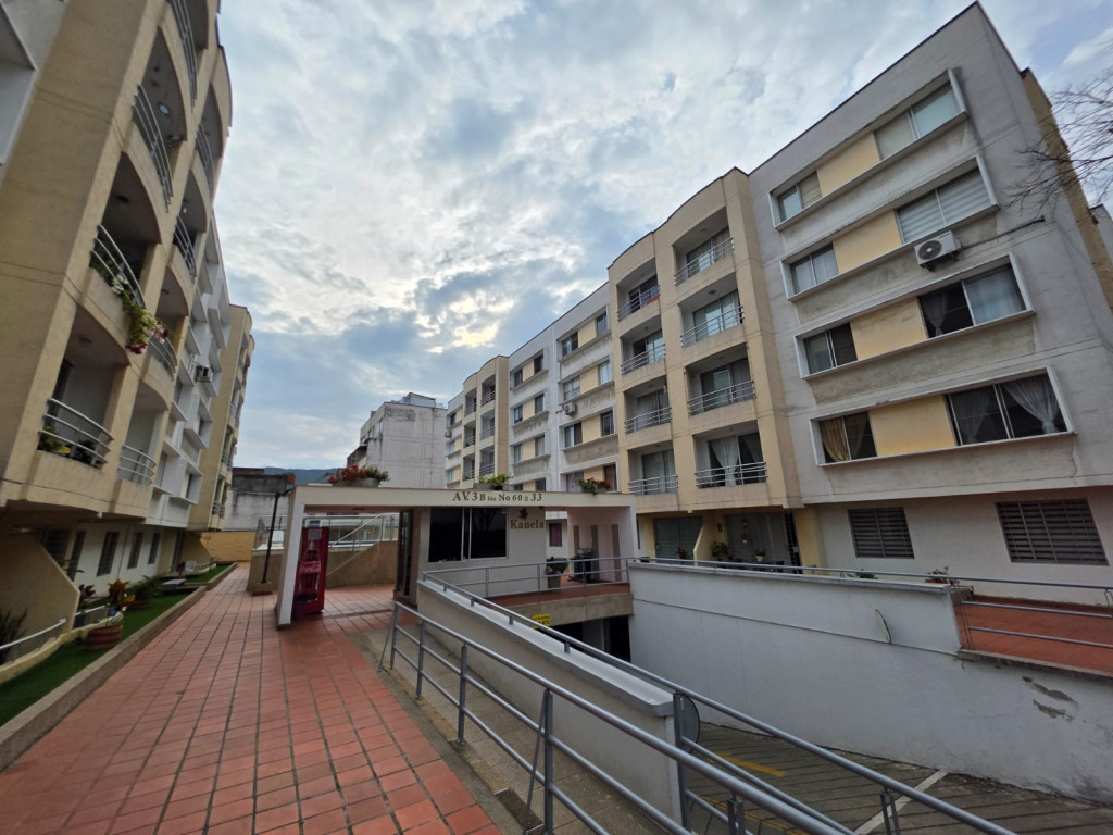 APARTAMENTO en ARRIENDO - Urbanización La Flora, Cali