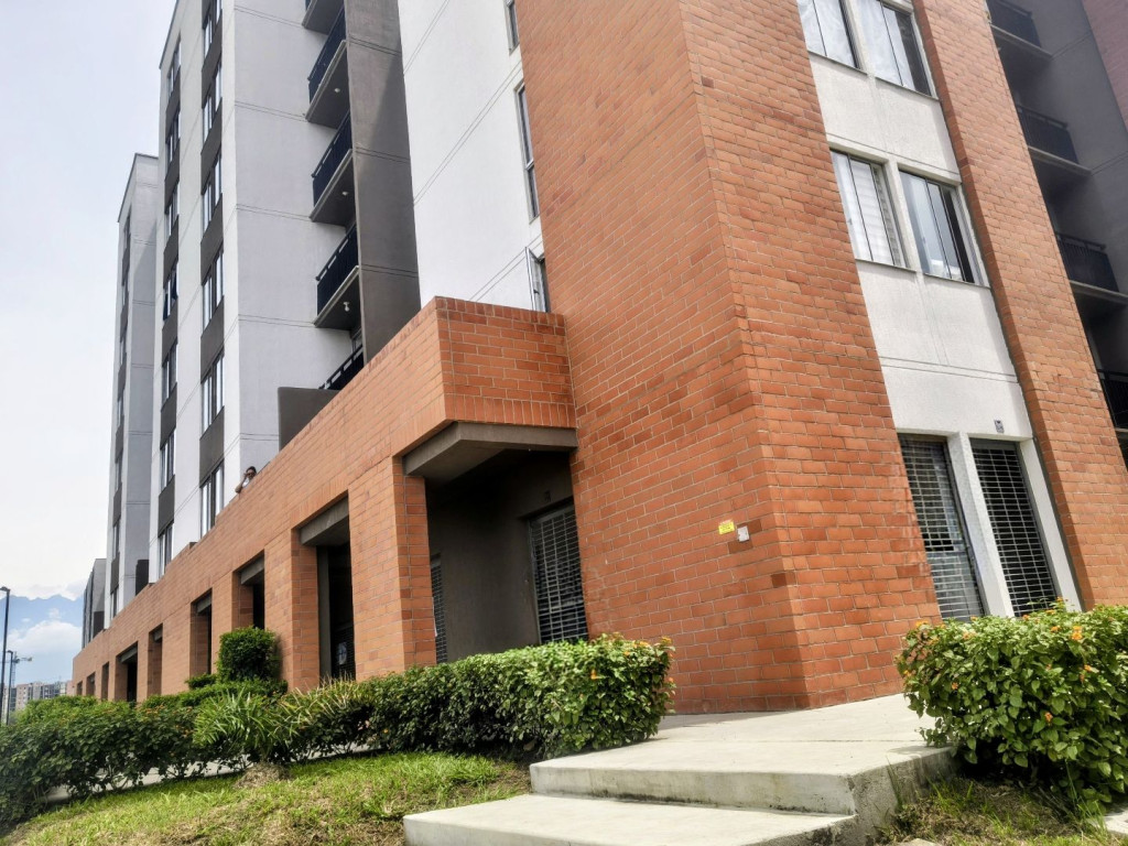 LOCAL en ARRIENDO - Ciudad Pacífica, Cali