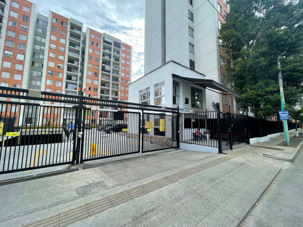 APARTAMENTO en ARRIENDO - Prados Del Norte, Cali