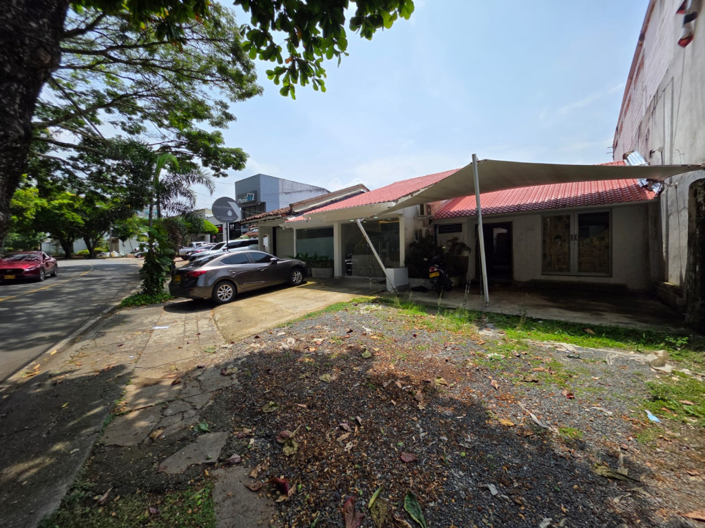 CASA en ARRIENDO - Ciudad Jardín, Cali