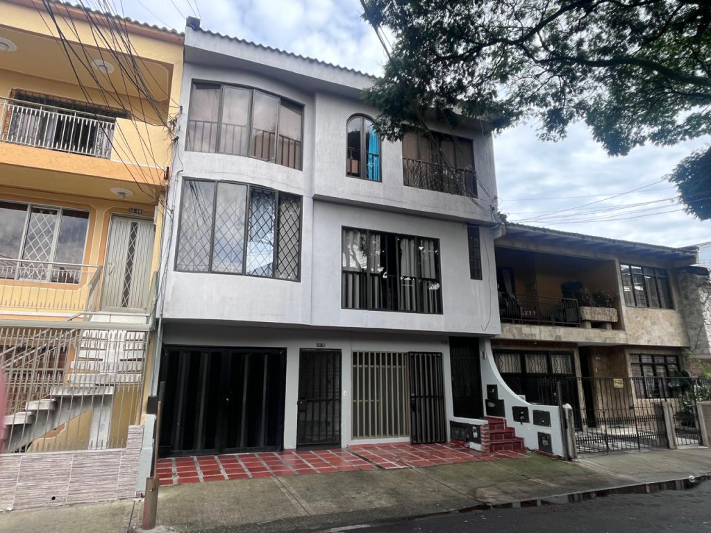 APARTAMENTO en VENTA - Primero De Mayo, Cali
