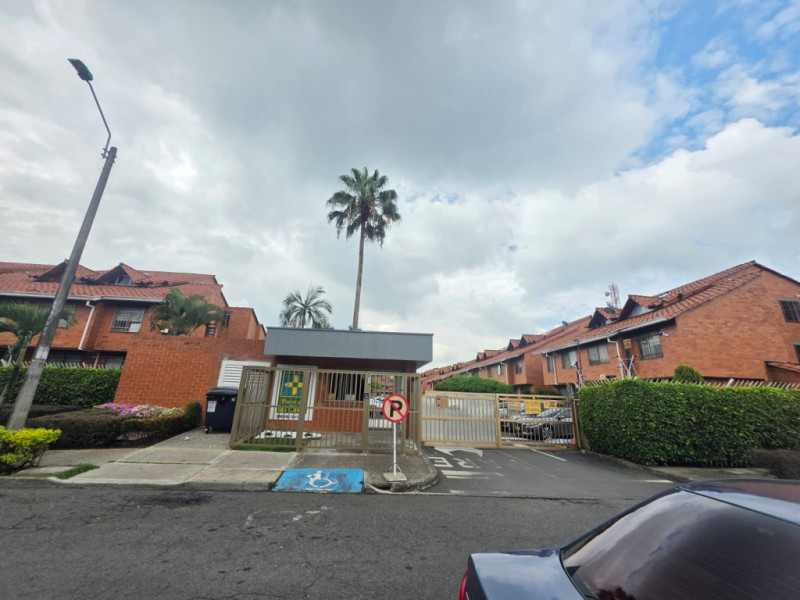 CASA en VENTA - Prados Del Limonar, Cali