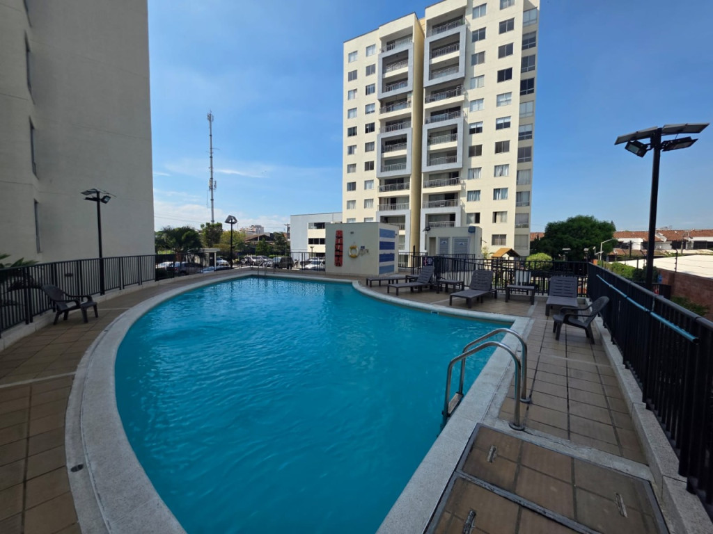 APARTAMENTO en ARRIENDO - Urbanización La Flora, Cali