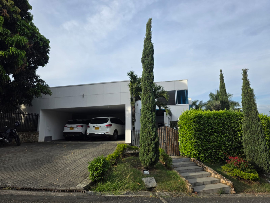 APARTAESTUDIO en ARRIENDO - Menga, Cali