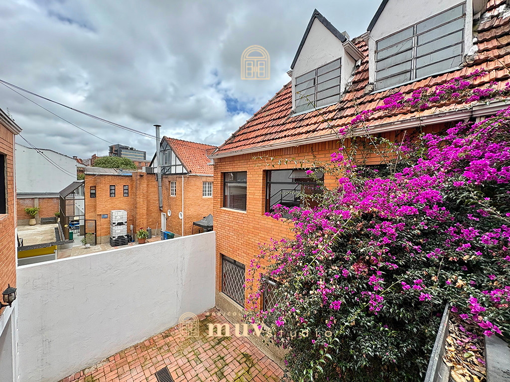 Casa en Granada-Chapinero • Bogotá