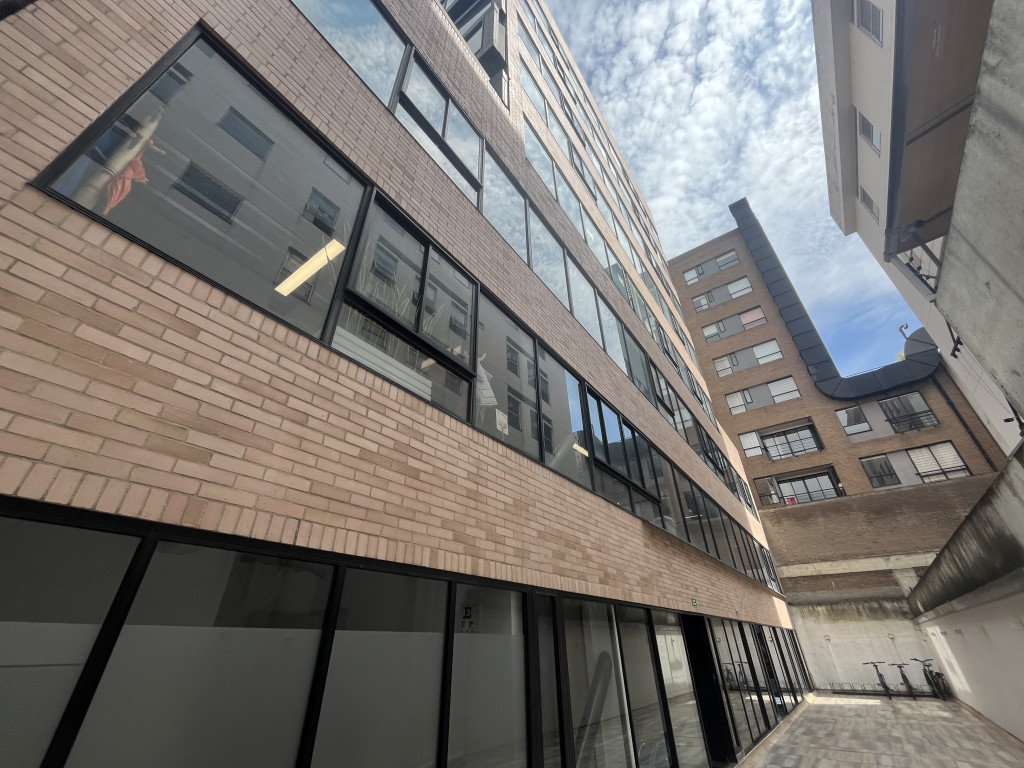 EDIFICIO en Bogotá 14