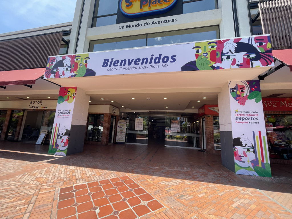 Centro Comercial Show Place 147