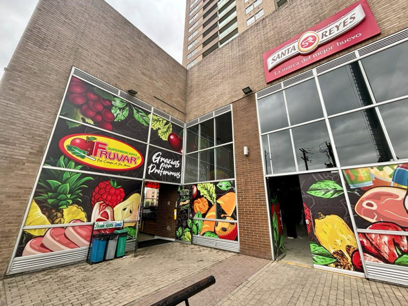 Local En Arriendo - Pontevedra, Bogotá