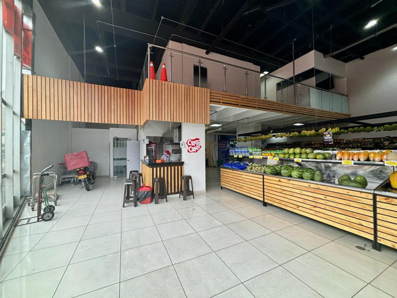 Local En Arriendo - Pontevedra, Bogotá