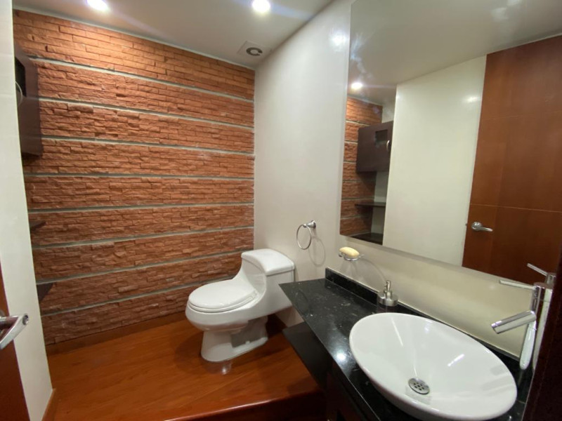 Oficina En Venta - Chicó, Bogotá