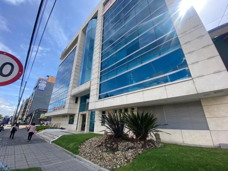 Oficina En Arriendo - Santa Barbara Oriental, Bogotá