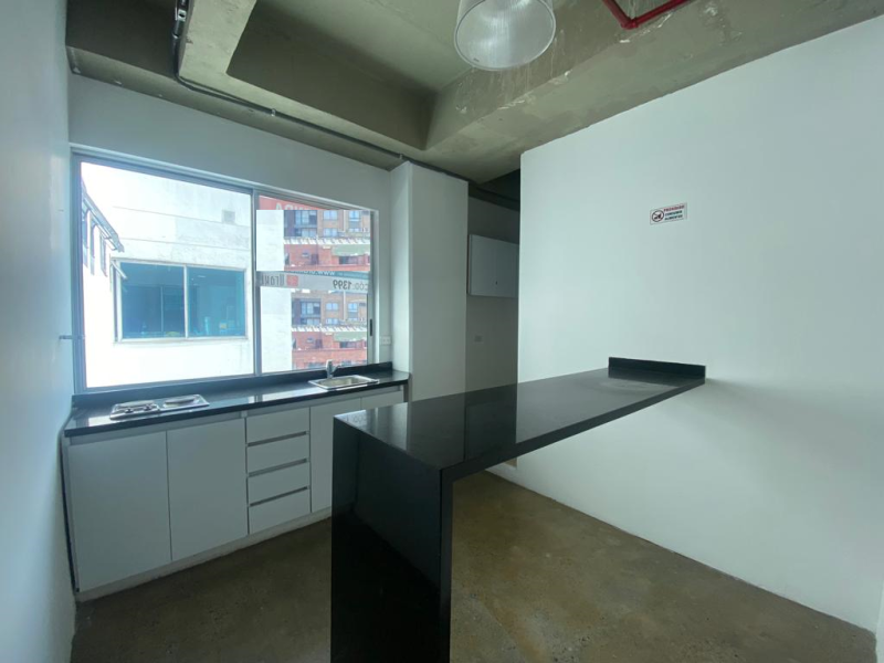 Oficina En Arriendo - Santa Barbara Oriental, Bogotá