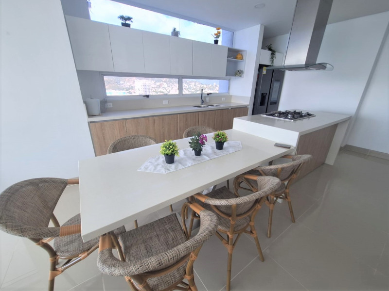 Apartamento En Venta - Playa Salguero, Santa Marta