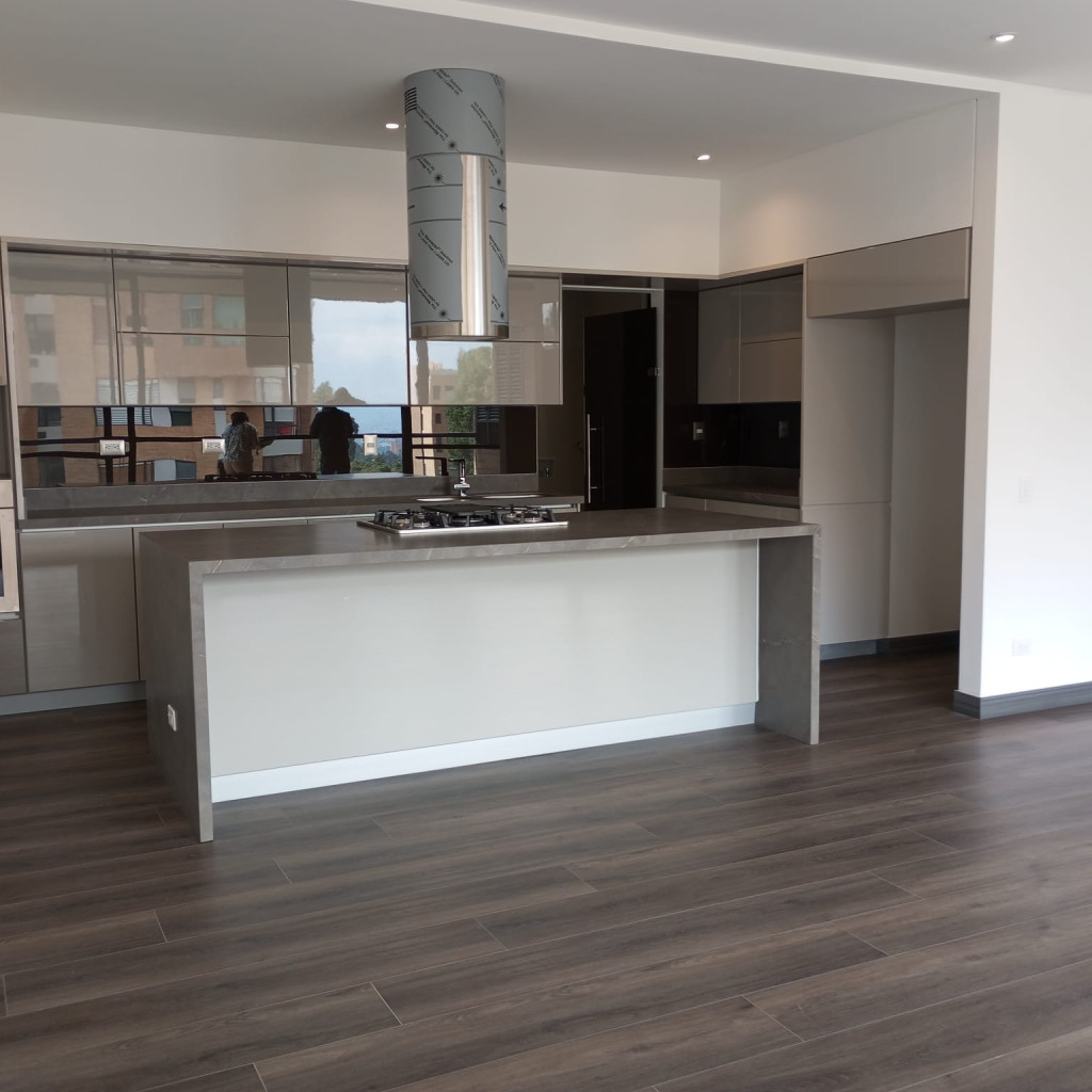 Apartamento de 4 alcobas en venta en Torreladera, Bogotá, 165 m² · foto 4 de 15