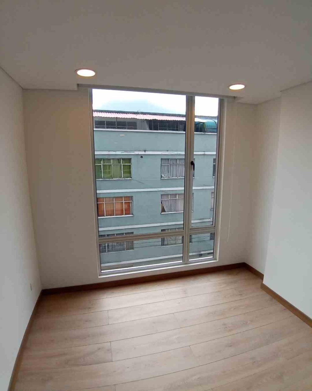 Apartaestudio en venta en Marly, Bogotá, 22 m² · foto 2 de 15