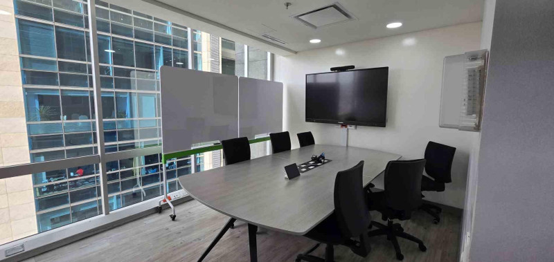 Oficina En Arriendo - Santa Barbara, Bogotá