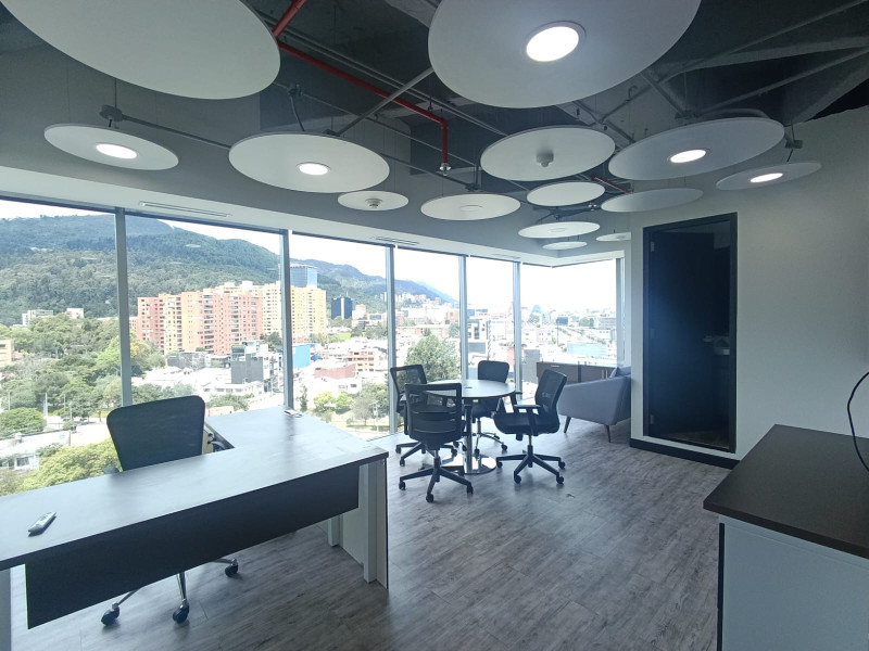 Oficina En Arriendo - Santa Ana Oriental, Bogotá