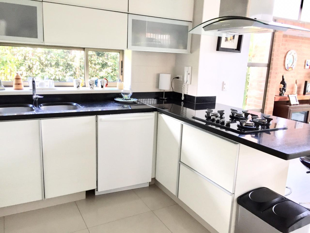Casa En Venta - Chia Centro, Chia