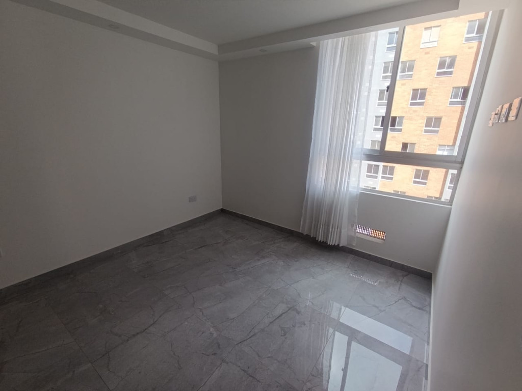 Apartamento En Arriendo - Hayuelos, Bogotá