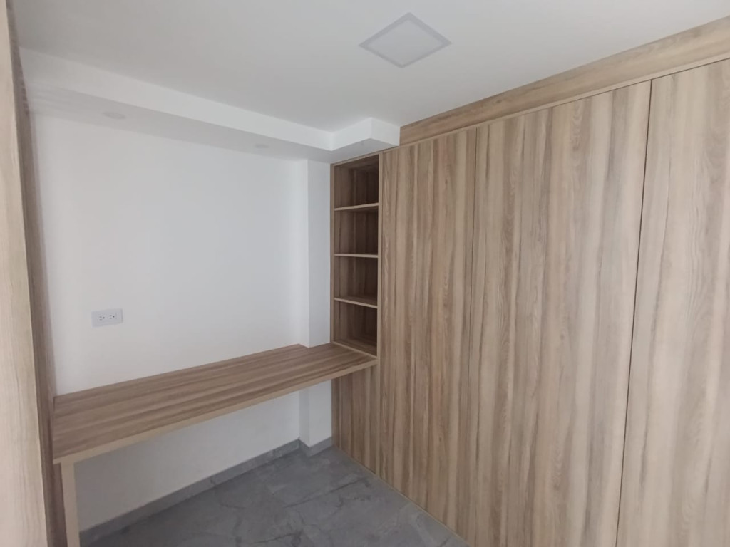 Apartamento En Arriendo - Hayuelos, Bogotá