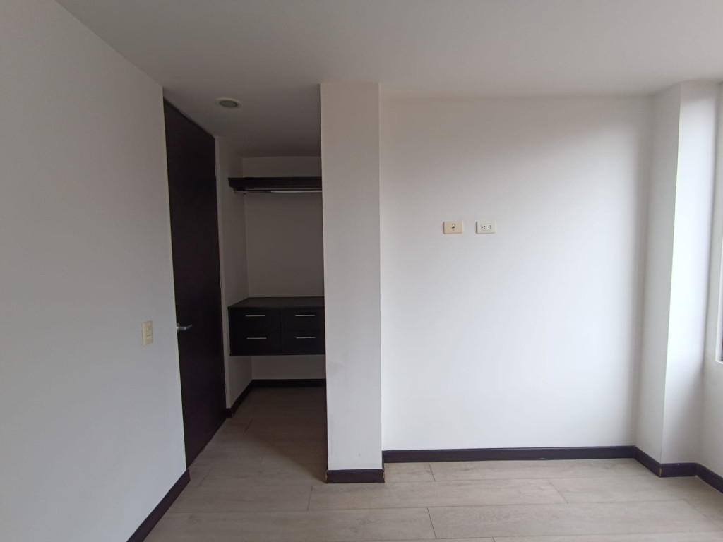 Apartamento En Venta - Cedritos, Bogotá