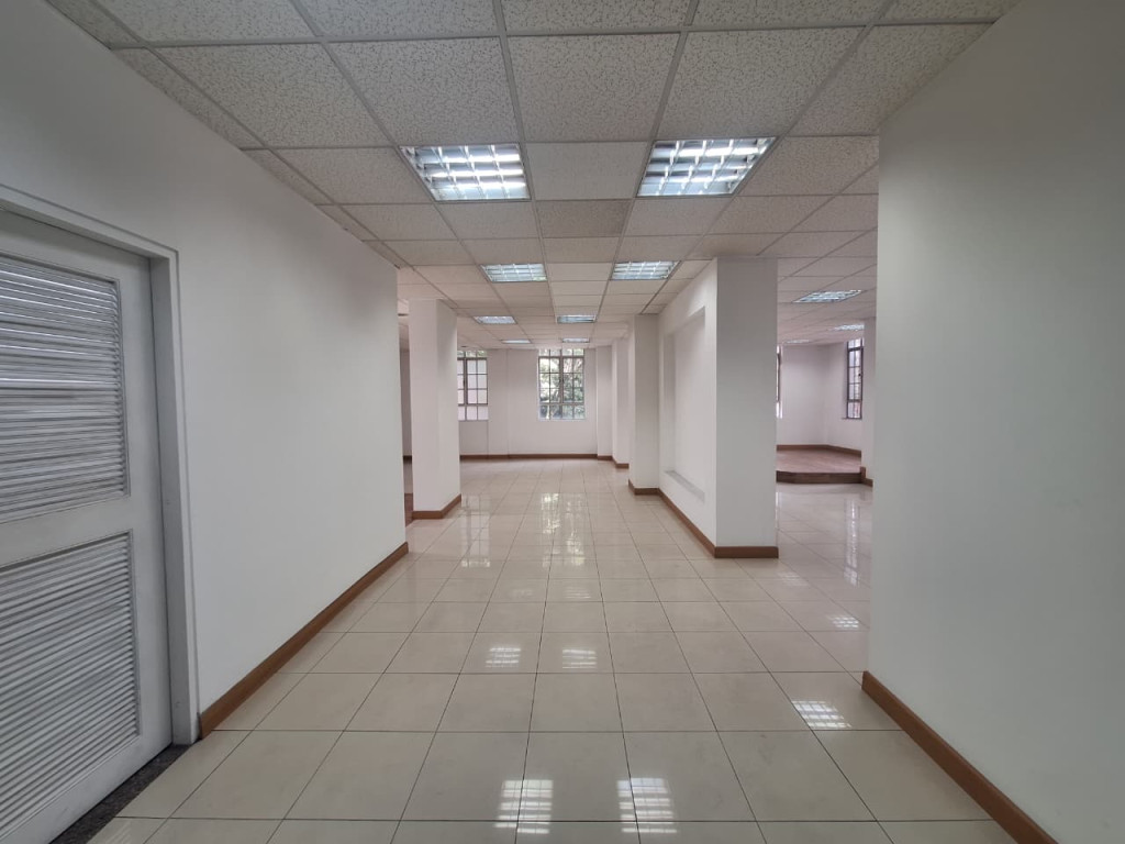 Oficina En Venta - Bella Suiza, Bogotá
