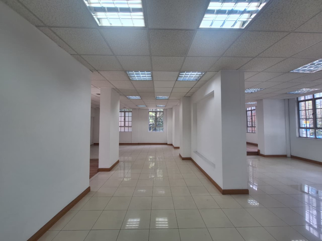 Oficina En Venta - Bella Suiza, Bogotá