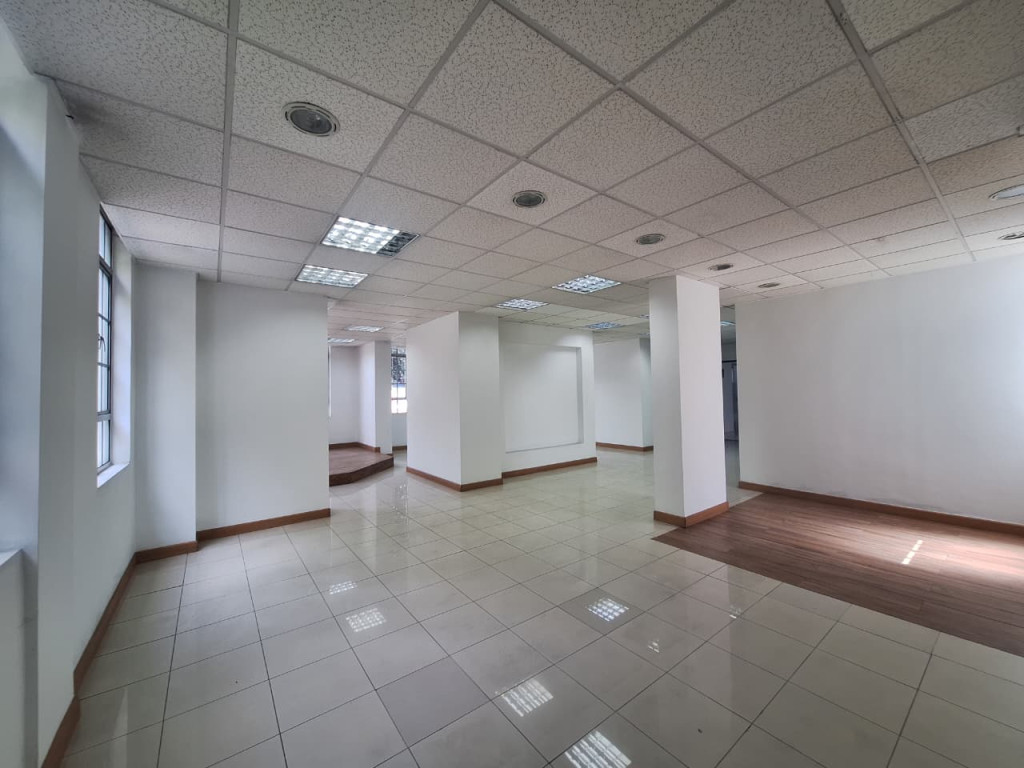 Oficina En Venta - Bella Suiza, Bogotá