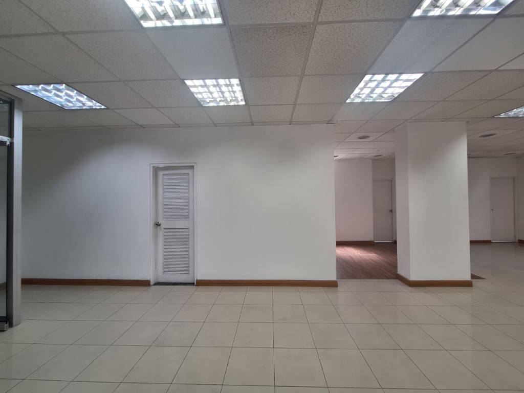 Oficina En Venta - Bella Suiza, Bogotá