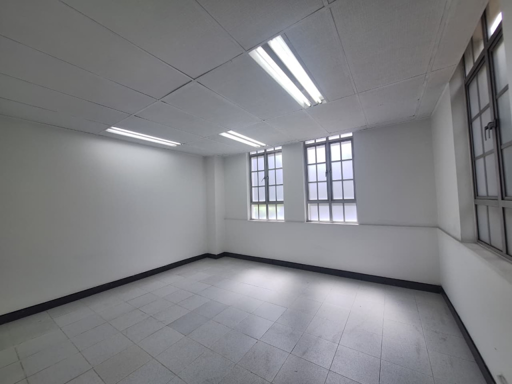 Oficina En Venta - Bella Suiza, Bogotá