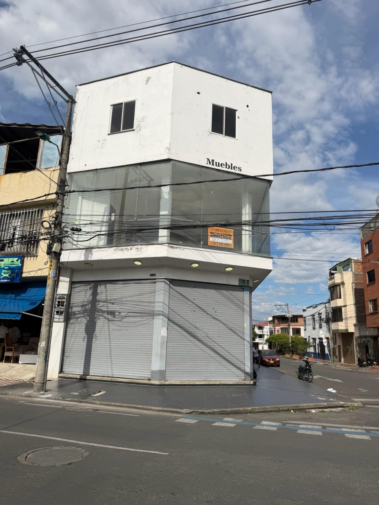 Local en arriendo - Bretaña
