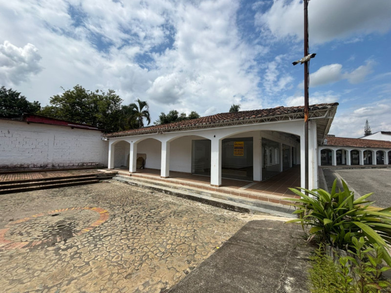Local en arriendo - Sur