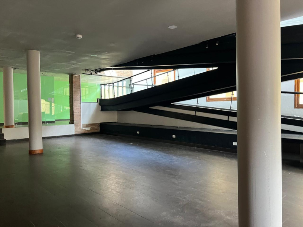 Local en Santa Barbara-Usaquén, Bogotá — foto 17